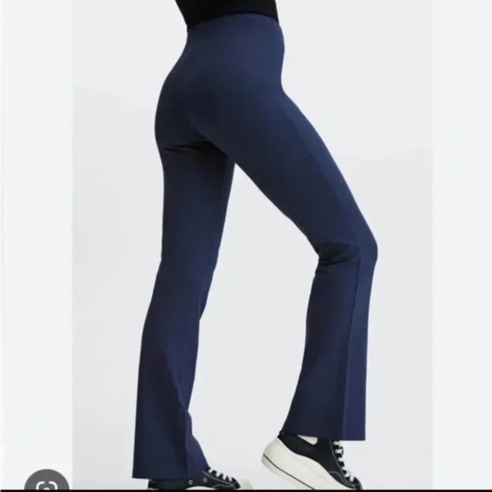NEW NWT! FABLETICS PONTE KICK FLARE PANTS KNIT STRETCH ATHLEISURE sz S